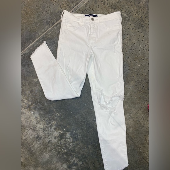 Hollister Denim - Hollister White high rise crop jeans - Size 5